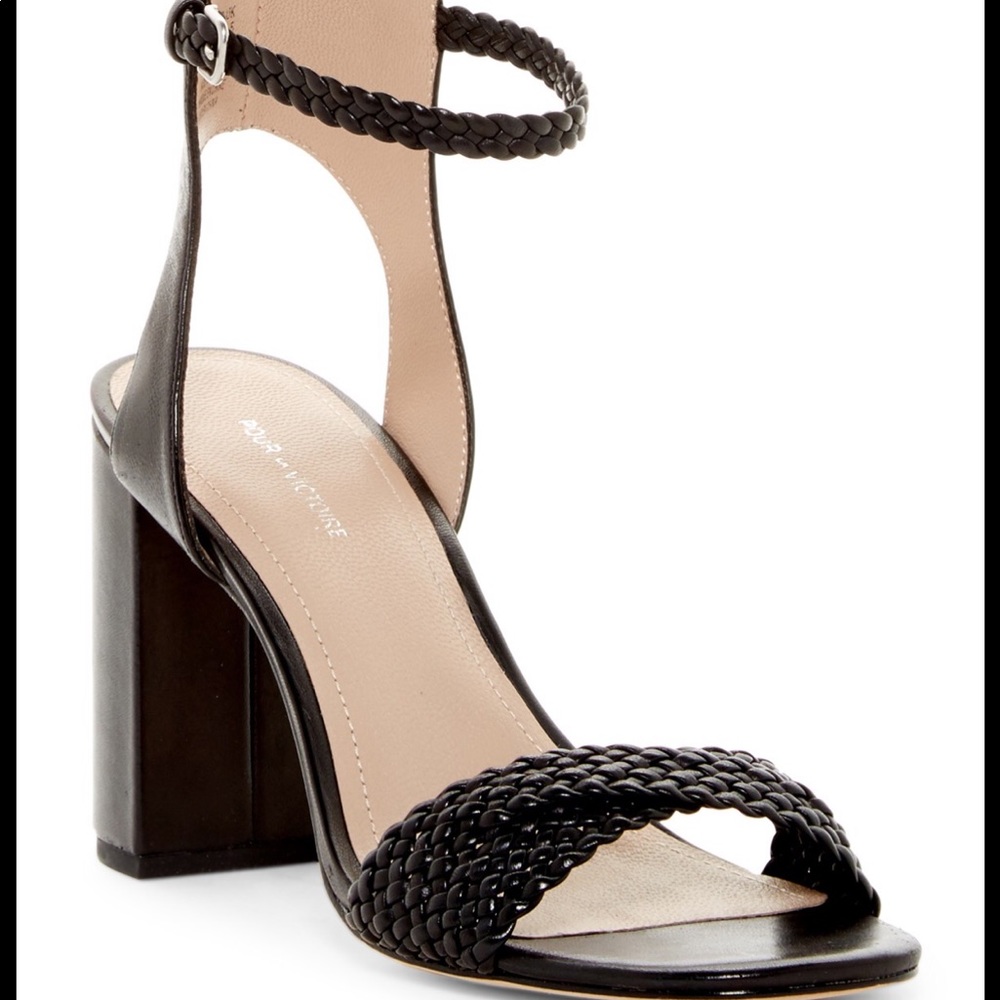 Pour la Victoire black braided heels